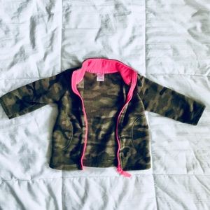 Carter’s Girls Camo Fleece, size 12 months